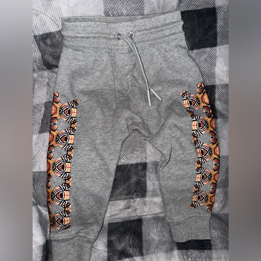 Authentic worn once Burberry toddler boy/girl joggers.